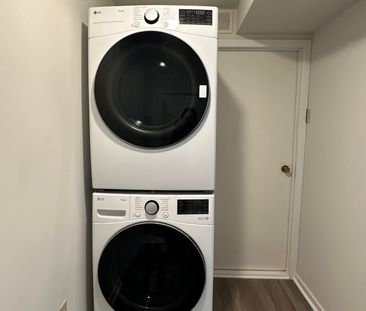 For Lease - 161 Carolbreen Square, Toronto, Ontario - Photo 4