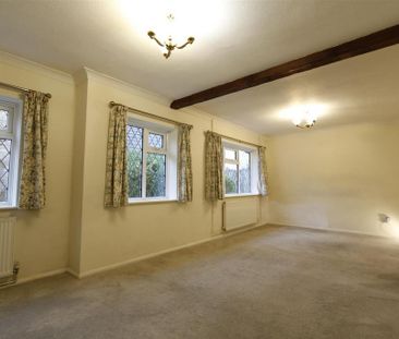 2 bedroom detached bungalow to rent - Photo 5