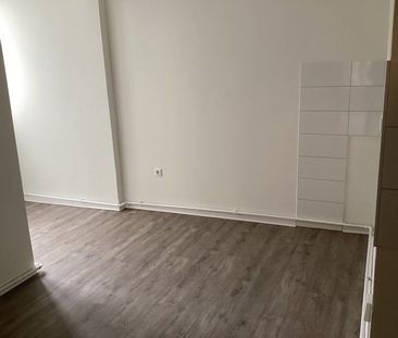 Wo das Leben so spielt - sanierte 3-Zimmer-Wohnung, sofort anmietbar! - Foto 1
