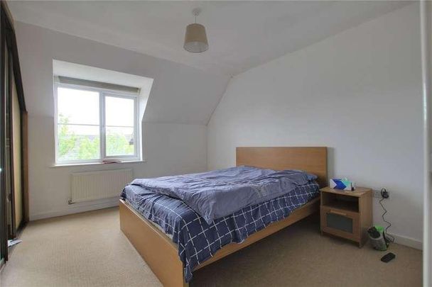 Puffin Way, Reading, Berkshire, RG2 - Photo 1