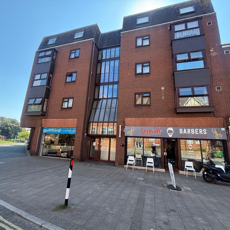 1 bedroom flat to rent - Photo 1