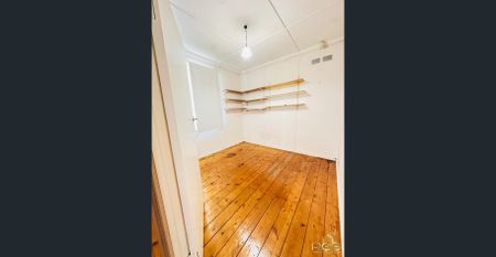 !! 3 Bedroom House in Northfield !! - Photo 3