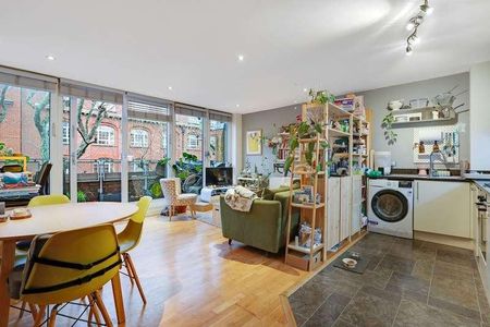 Tower Bridge Road, London, SE1 - Photo 2