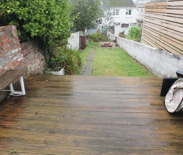 2 bedroom terraced house to rent - Photo 2