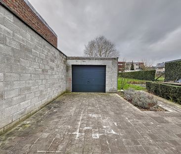 Moderne woning aan het station van Denderleeuw - Foto 1