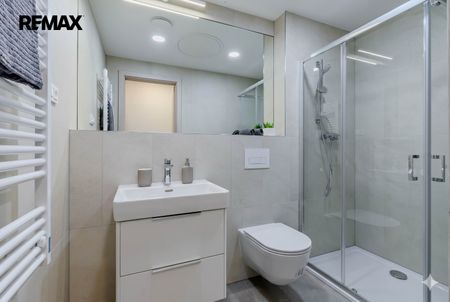 Pronájem bytu 1+kk v osobním vlastnictví 31 m², Praha 9 - Libeň - Photo 4