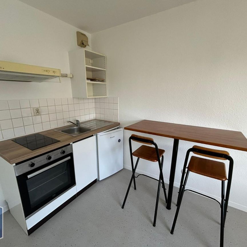 Location Appartement 1 pièce 19m² LAVAL 53000 - Photo 1