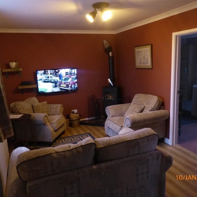 2 bedroom detached house to rent - Photo 1