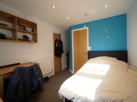 Flat 50 Holyhead Road - Photo 4