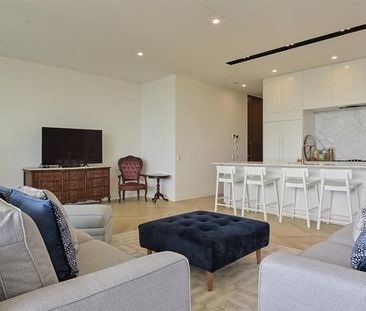 MAC Luxury - Fully Furnished and Basking in Natural light. - Photo 4