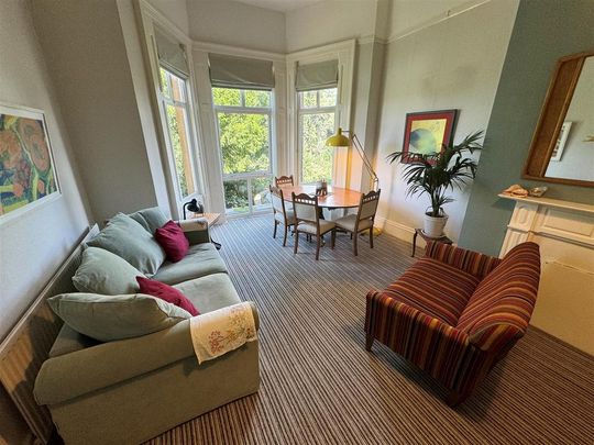 3 bedroom flat to rent - Photo 1