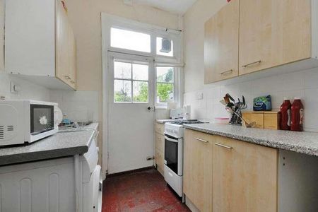 Avoca Road, Tooting Bec, London, SW17 - Photo 5