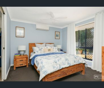 Coastal Retreat in Prime Rosslyn Location - Photo 4