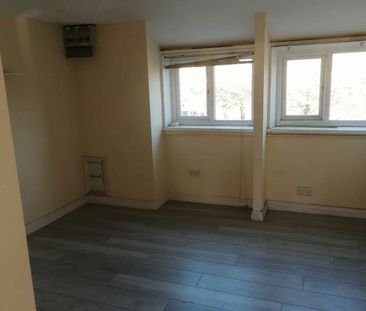 2 Bed Flat, Fairfield Mount, LS13 - Photo 1