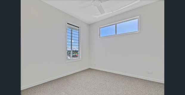 CASUAL COASTAL LIVING AT BOKARINA BEACH - Photo 1