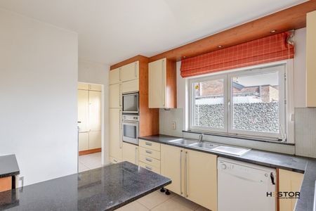 Commercieel gelegen woning met veel mogelijkheden - Foto 2