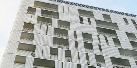 Appartement te huur in Evere voor € 1.650 met 2 slaapkamers - Foto 2