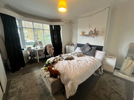 Becketts Park Crescent - Photo 5