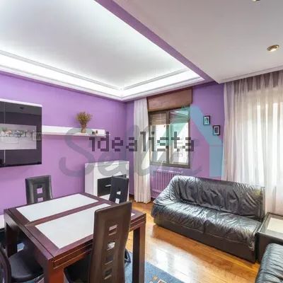 Alquiler de piso en Calle Manuel Pedregal - Photo 1