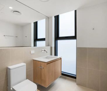 “Hi I’m New, Light and Bright” - Photo 1