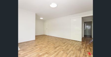 COMFORTABLE LIVING IN DESIRABLE LOCATION - Photo 3