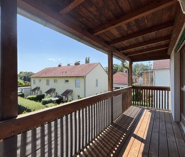 Lichtdurchflutete - 2-Zimmer-Wohnung im Obergeschoss mit großem Balkon - Photo 6