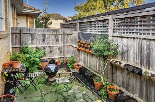 3/12 Wilson Street, Mont Albert - Photo 1
