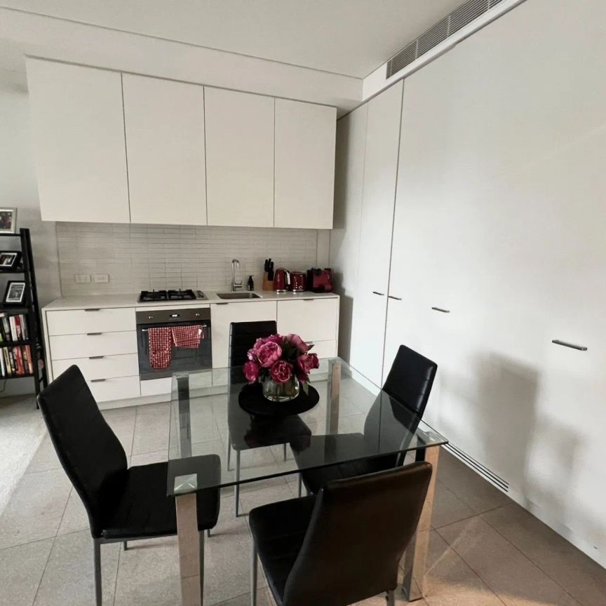 NORTH FACING LUXURY APARTMENT - Photo 1