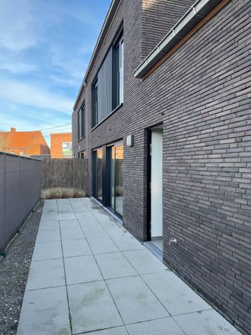 recente nieuwbouw vier slaapkamer EENGEZINSWONING met grote garage & buitenterras - Photo 3