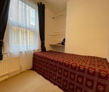 Oxford Road, Ipswich - Photo 3