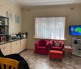 2-bedroom shared house / townhouse, Moorland Avenue - Photo 2