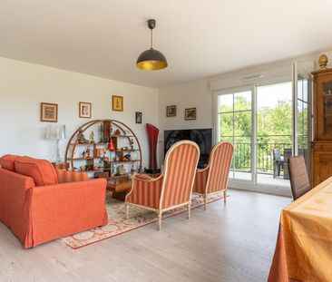 Location appartement 4 pièces, 90.05m², Chatou - Photo 1