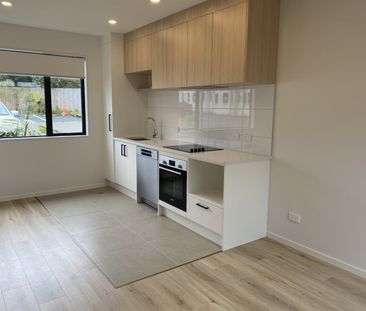 24 Paetai Lane, Te Atatu Peninsula - Photo 4