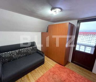 Apartament de 4 camere, decomandat, 80 mp, curte, parcare, zona Beta - Fotografie 3