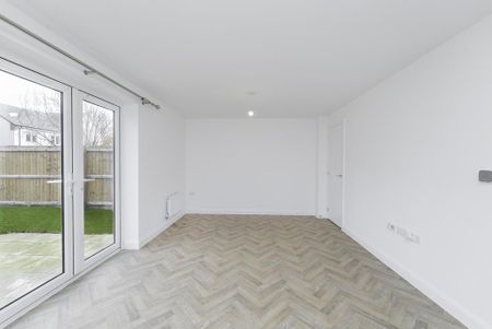 3 bedroom semi-detached house to rent - Photo 3