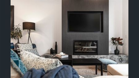 Stunning Family Haven in Elwood – Available 12 Jan 2026 - Photo 2