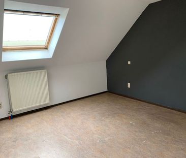 Halfopen woning met 3 slaapkamers, tuin en garage in Eeklo! - Photo 5