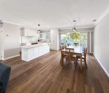 HAMPTON STYLE HOME WITH A TOUCH OF ELEGANCE - Photo 3