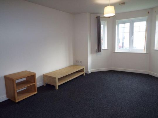 2 bedroom ground floor flat to rent - Photo 1