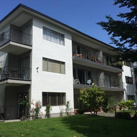 2 bdr 2 bath Updated Penthouse with large deck South Granville - Photo 1