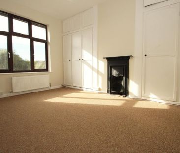 4 bedroom terraced house to rent - Photo 4