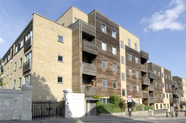 Ducketts Apartments, E3 - Photo 1