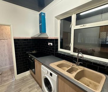 1 Bed Flat, Harley Street, CV2 - Photo 3