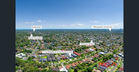 Stunning brand new villa of impressive scale and design - Photo 3