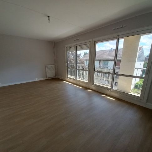 Location Appartement 3 pièces 71 m² La Châtre - Photo 1