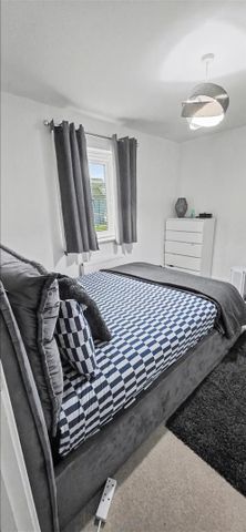 4 Bedroom House to let - Photo 3