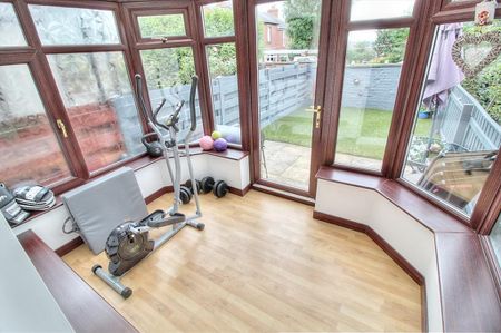 2 bedroom terraced house to rent - Photo 4