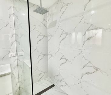 Bills (gas+water+electricity) included - Photo 6