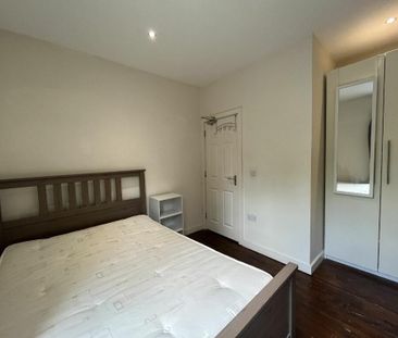 7 Bed Semi-Detached House, Derby Grove, NG7 - Photo 1