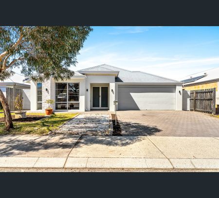 21 Addingham Drive, Ellenbrook, WA 6069 - Photo 2